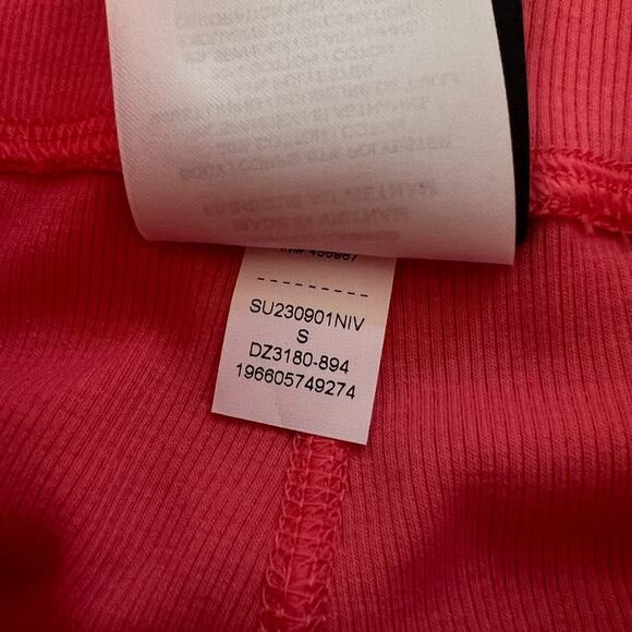 NWOT Air Jordan Women's Ribbed Pink Bike Shorts – Sz S - Picture 7 of 7